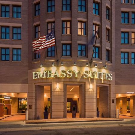 Embassy Suites By Hilton Alexandria Old Town Extérieur photo