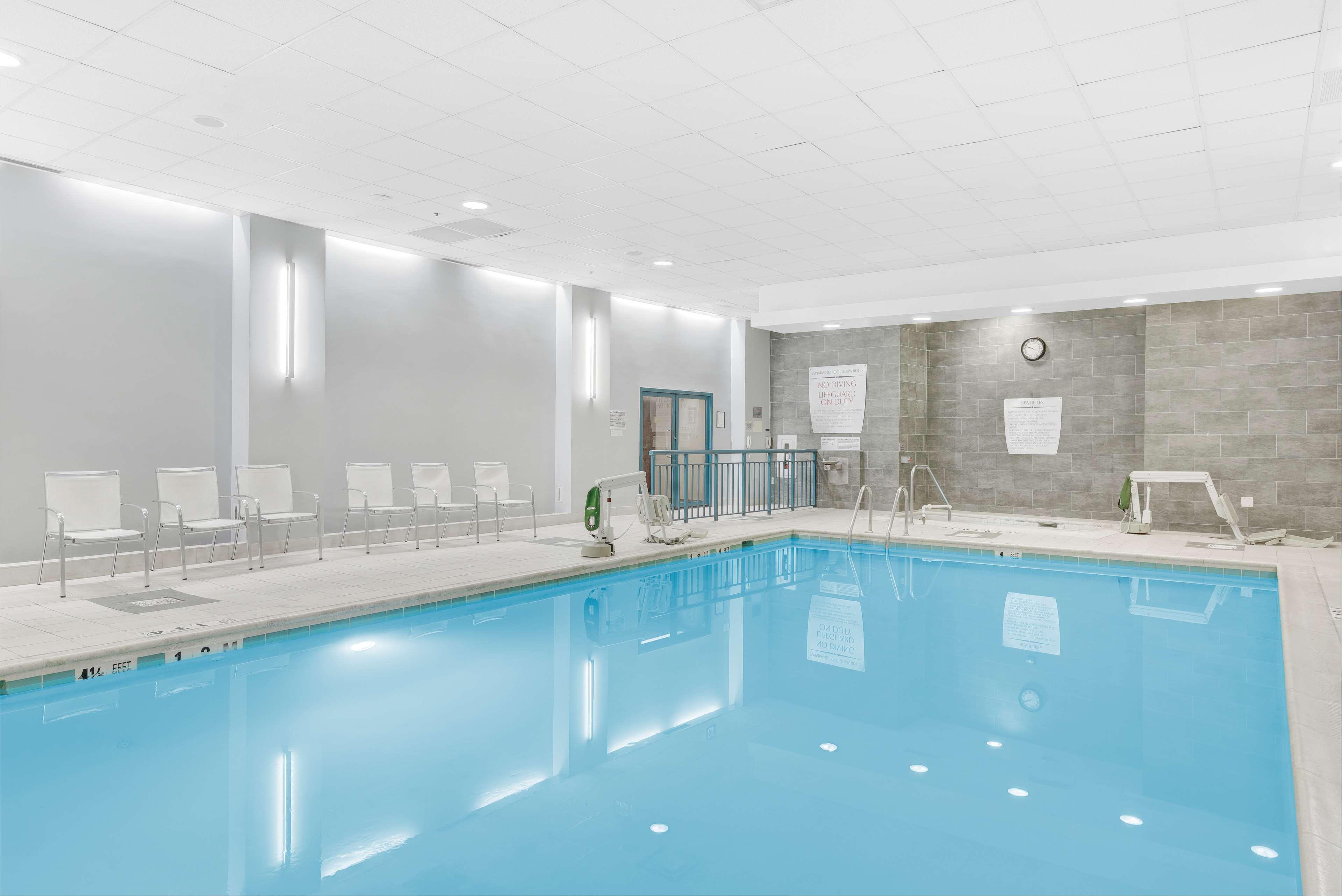 Embassy Suites By Hilton Alexandria Old Town Extérieur photo