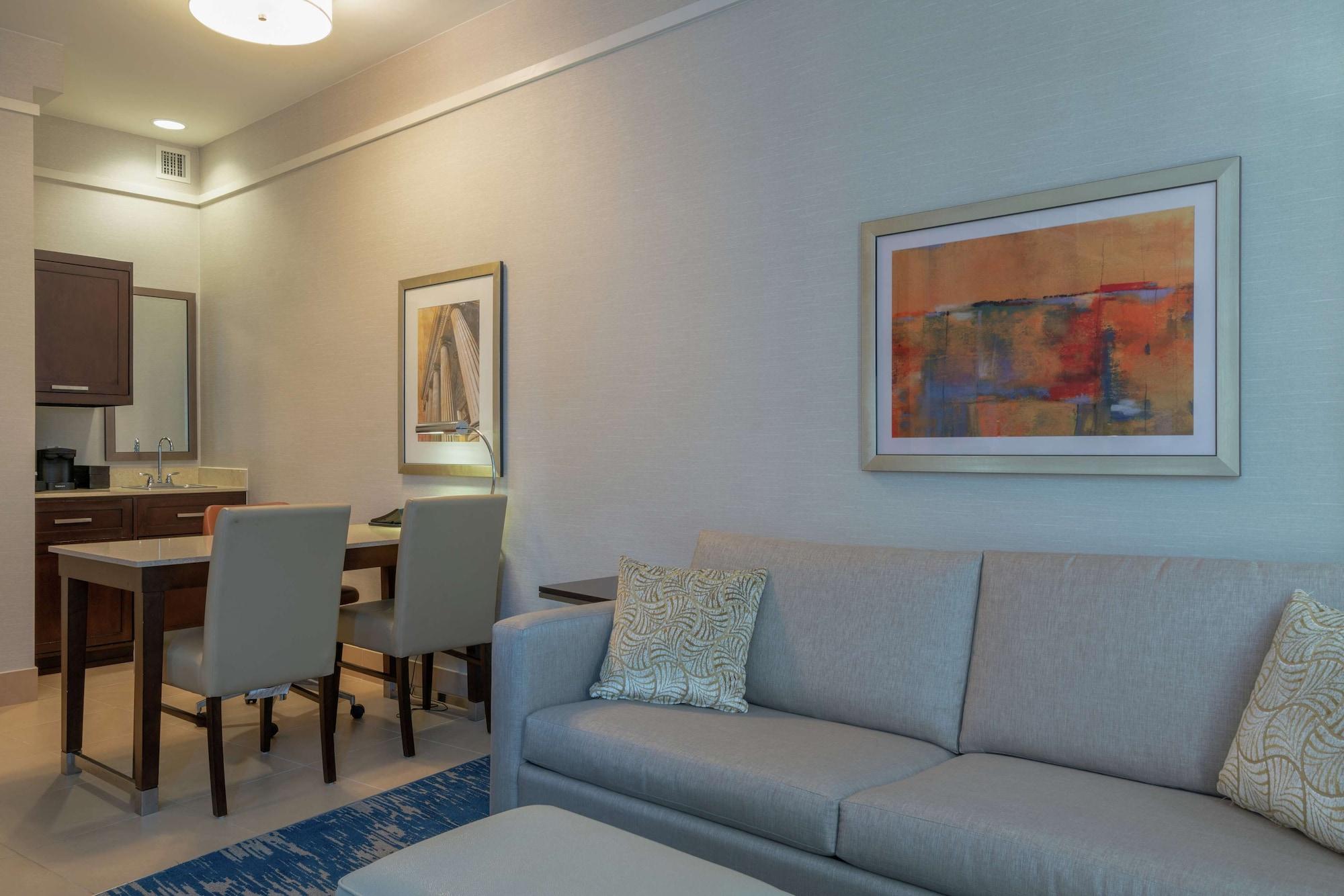 Embassy Suites By Hilton Alexandria Old Town Extérieur photo
