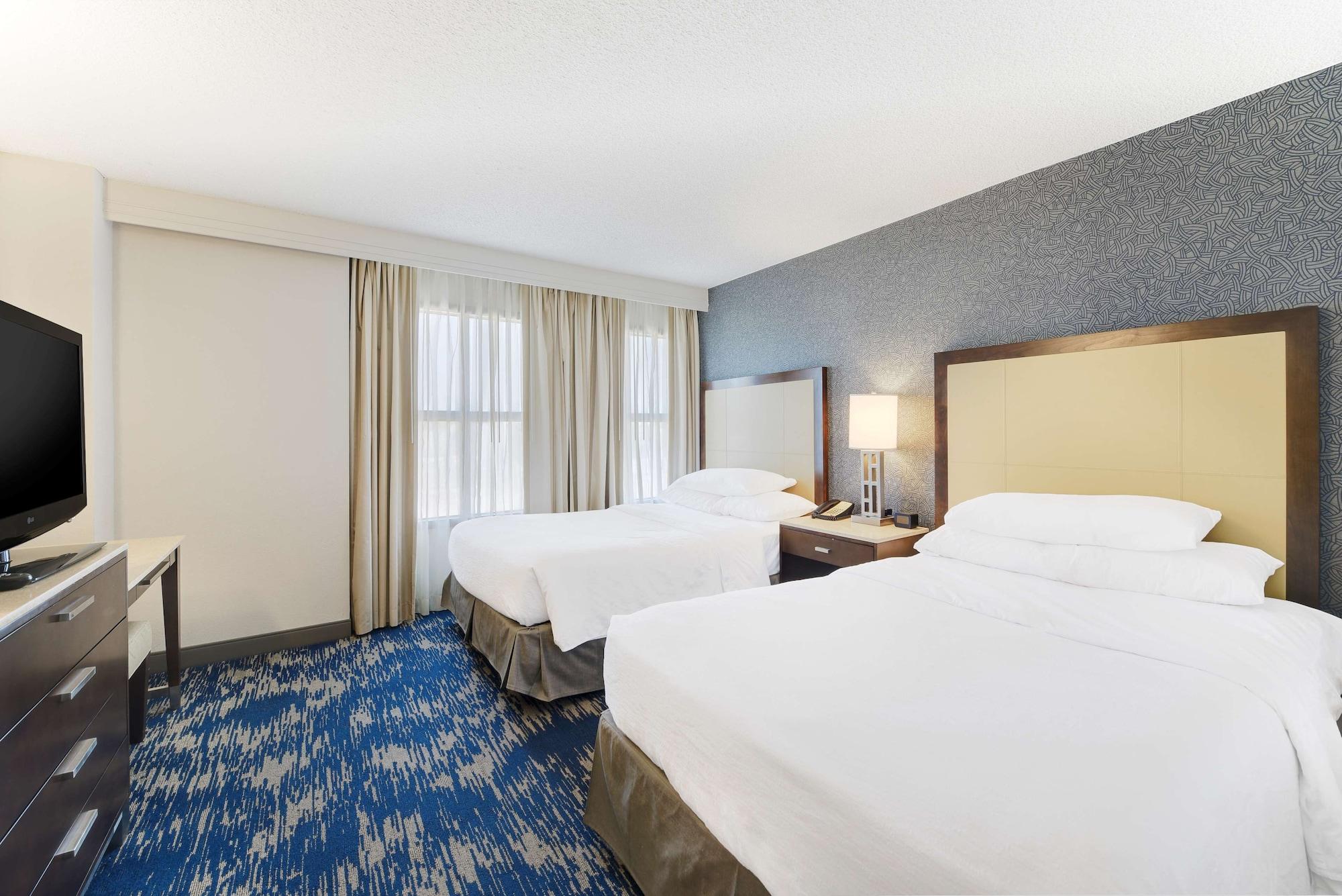 Embassy Suites By Hilton Alexandria Old Town Extérieur photo
