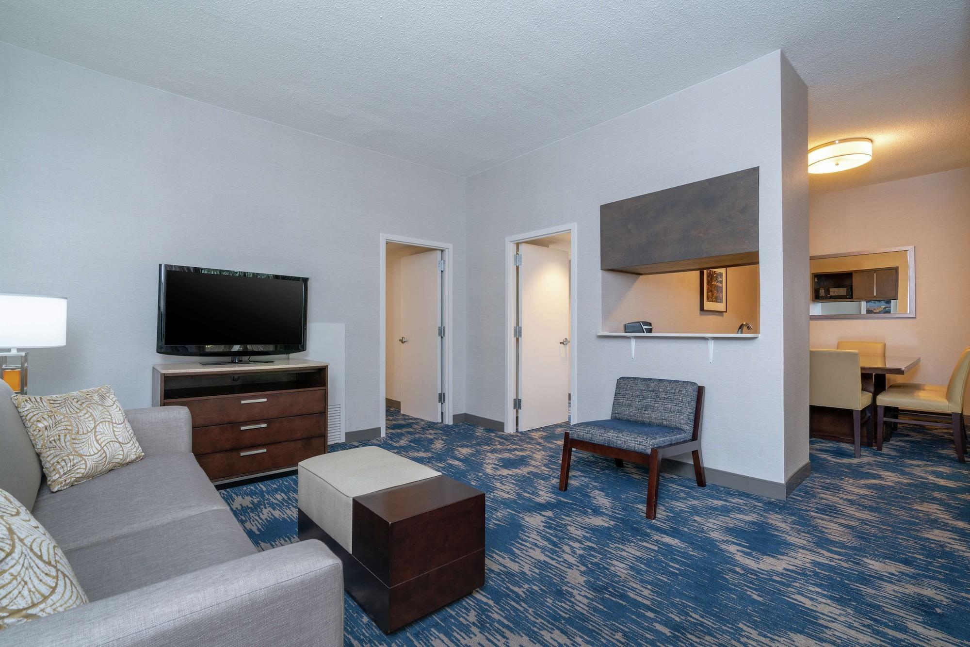 Embassy Suites By Hilton Alexandria Old Town Extérieur photo
