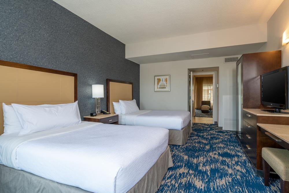 Embassy Suites By Hilton Alexandria Old Town Extérieur photo