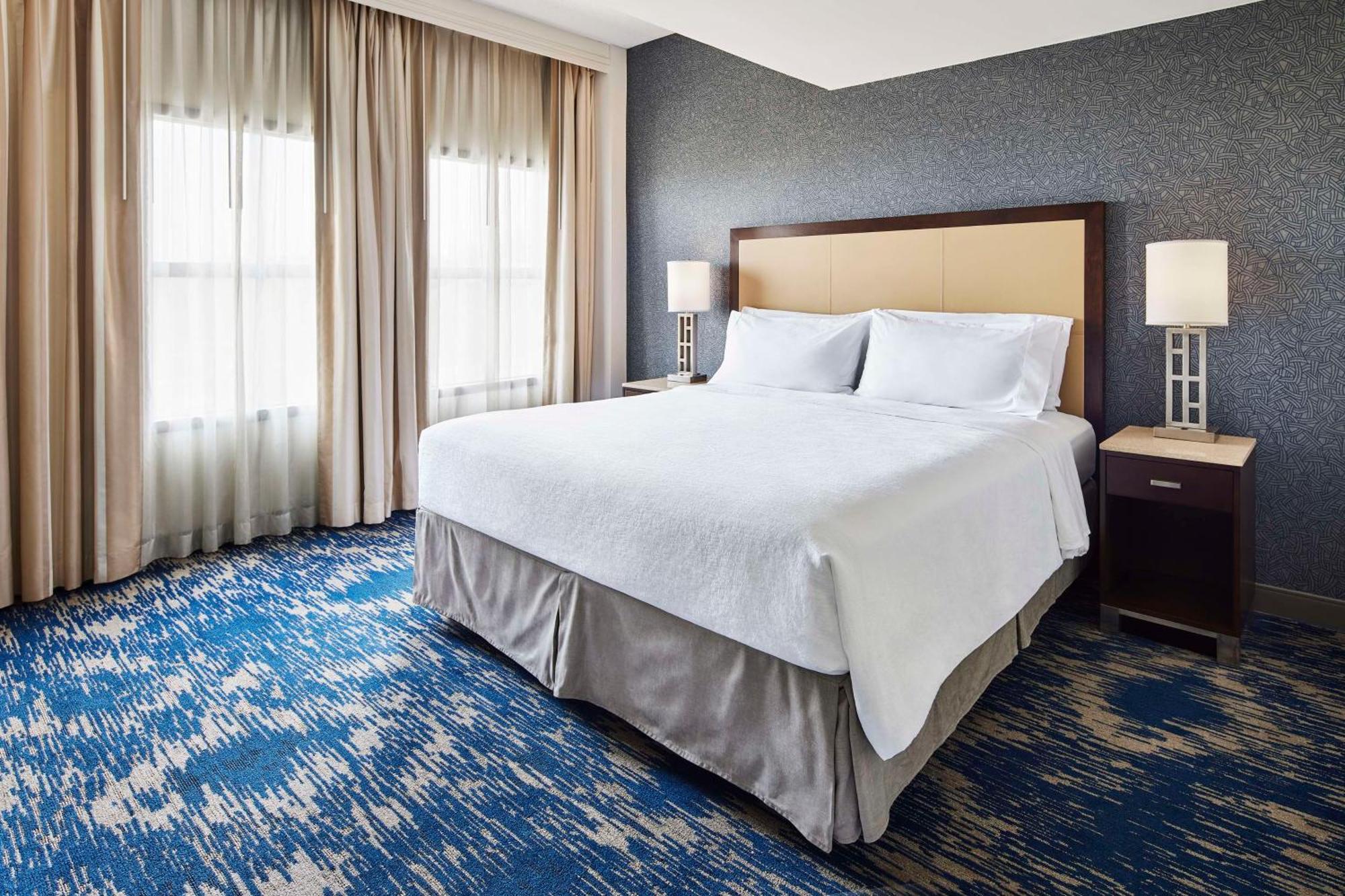 Embassy Suites By Hilton Alexandria Old Town Extérieur photo