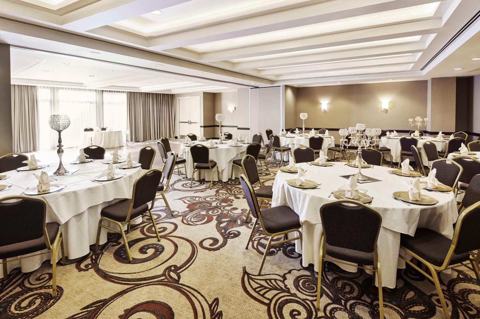 Embassy Suites By Hilton Alexandria Old Town Extérieur photo